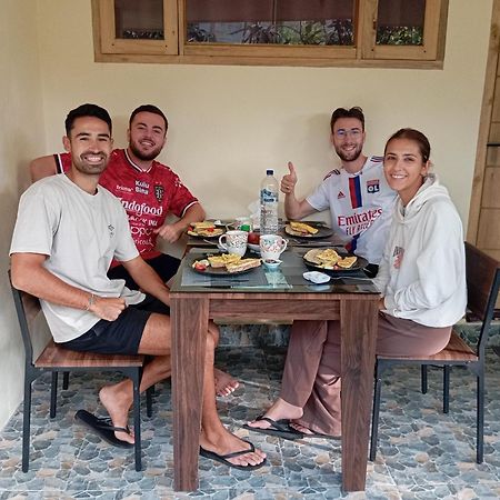 Rumah Kawan Senaru House Of Friend Екстериор снимка
