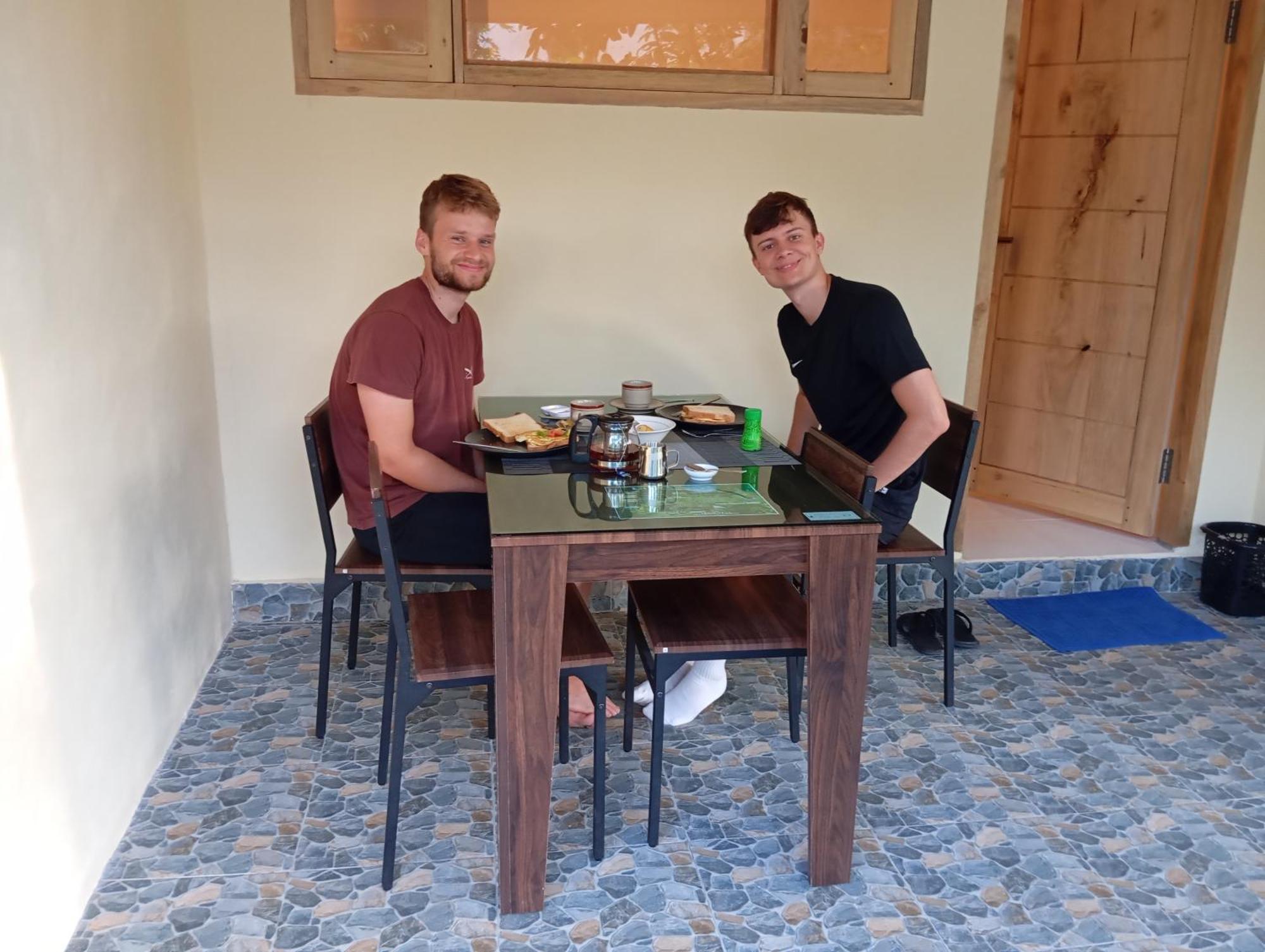 Rumah Kawan Senaru House Of Friend Екстериор снимка