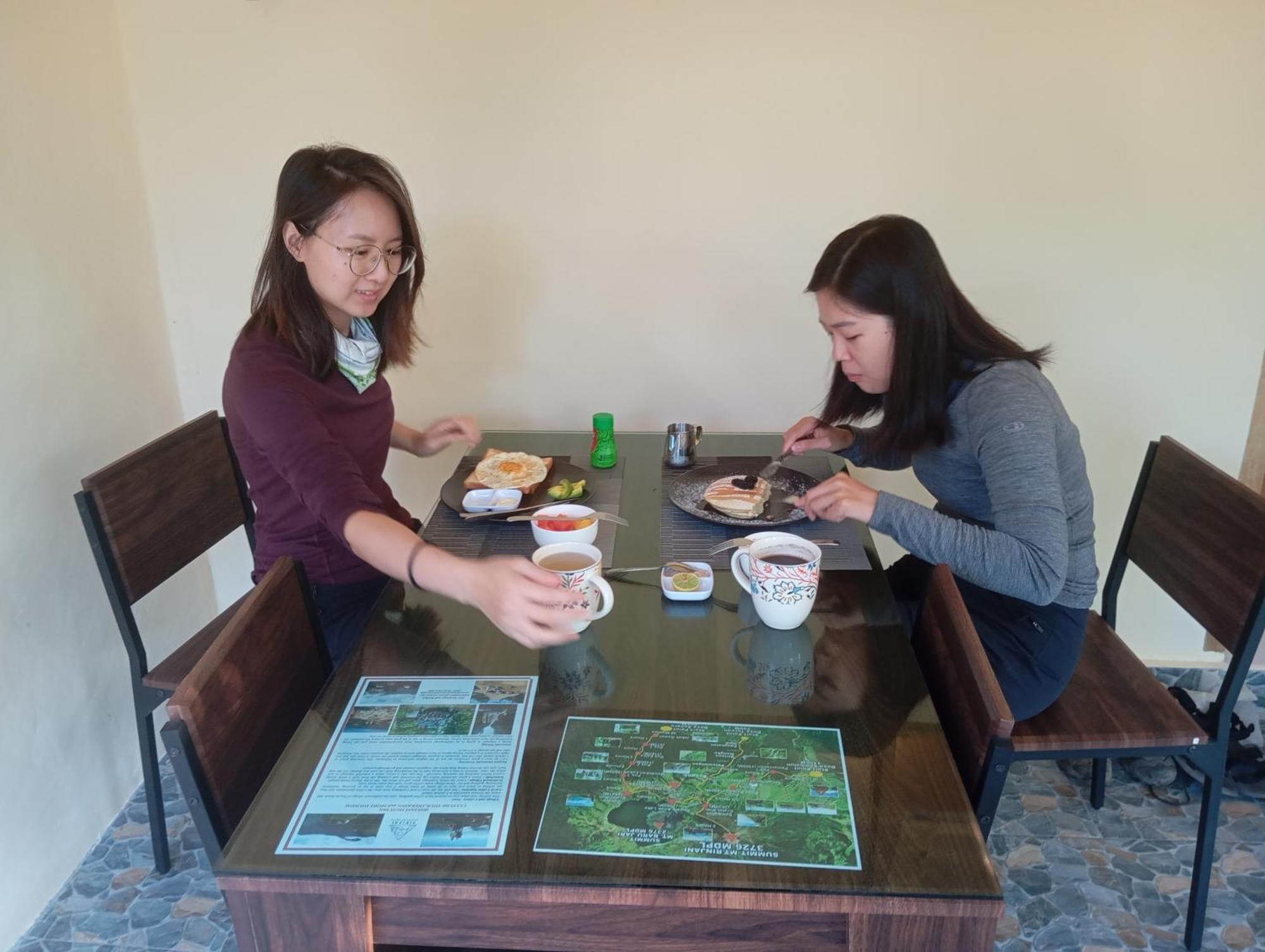 Rumah Kawan Senaru House Of Friend Екстериор снимка