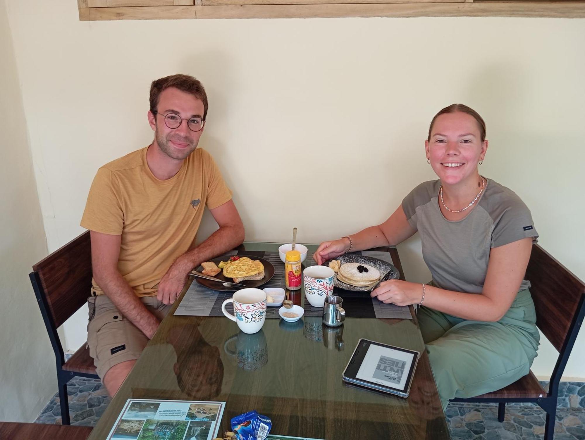 Rumah Kawan Senaru House Of Friend Екстериор снимка