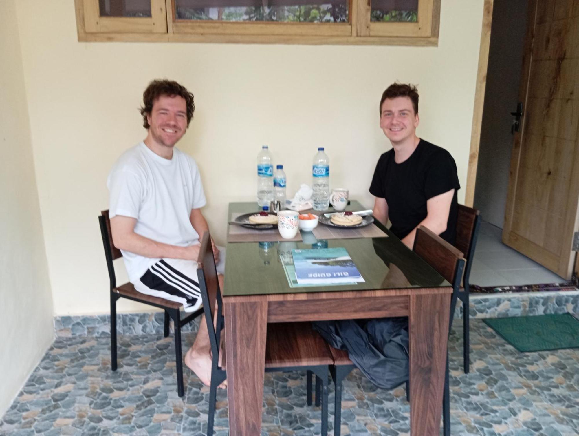 Rumah Kawan Senaru House Of Friend Екстериор снимка