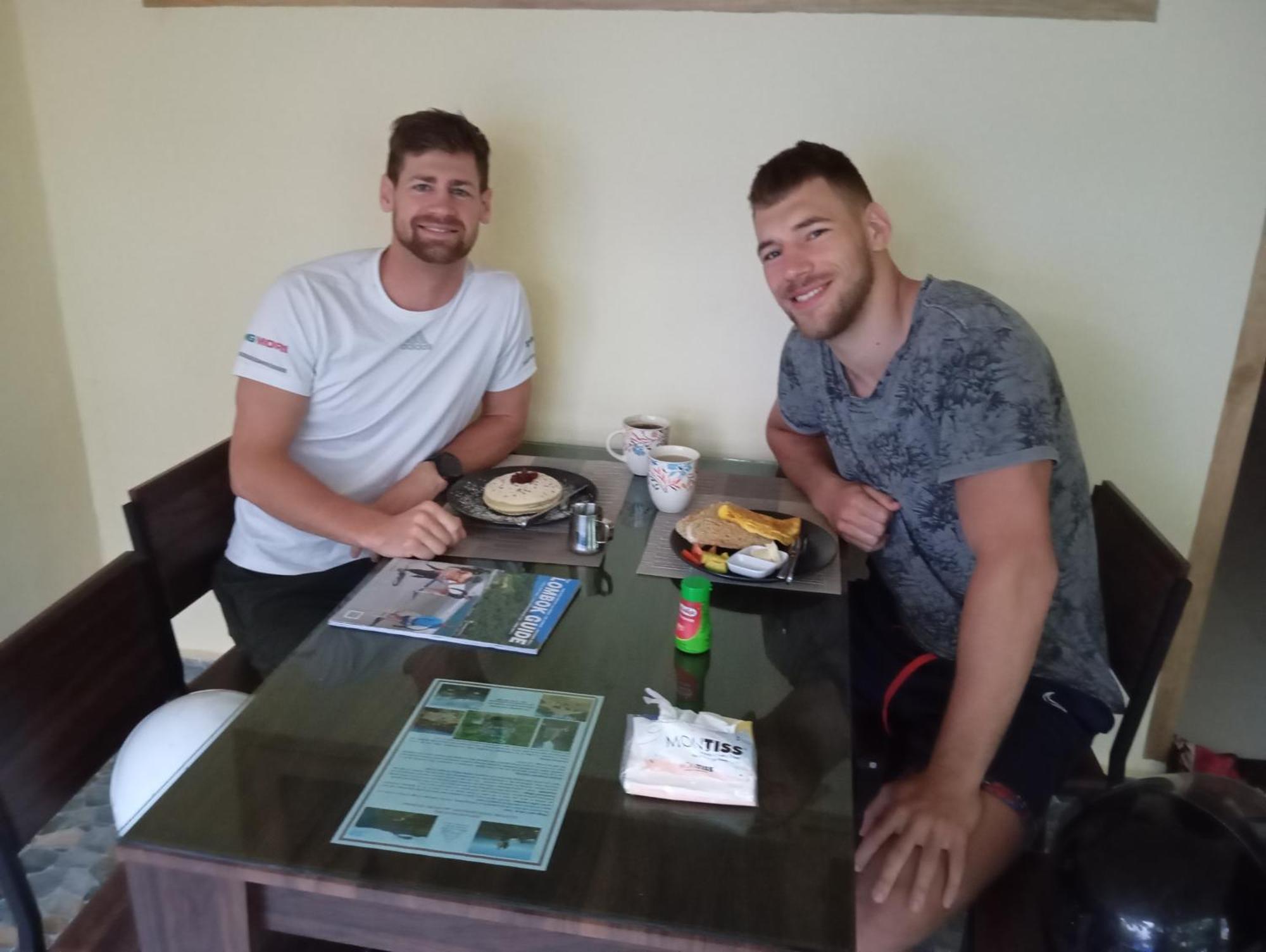 Rumah Kawan Senaru House Of Friend Екстериор снимка